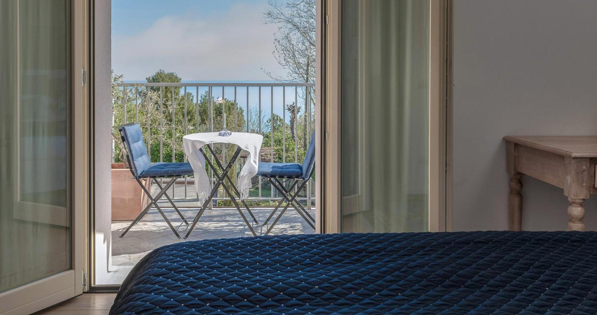 Fiorenzuola Bed & Breakfast Fiorenzuola di Focara Habitación foto